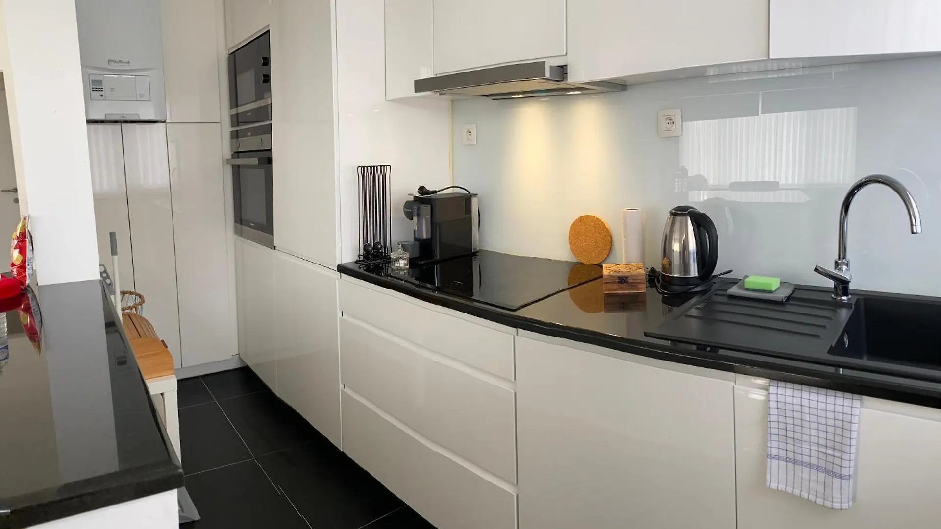 Zwarte Arend Airbnb Antwerp Apartment